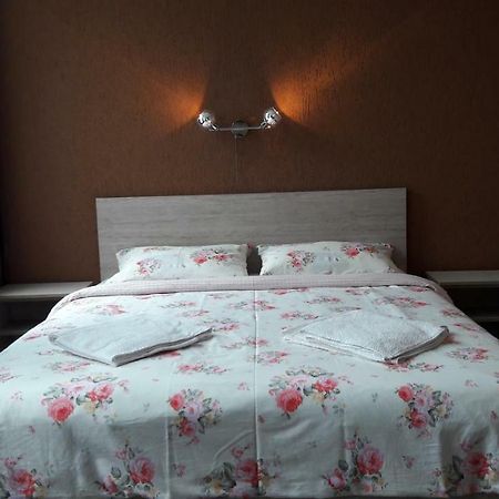 Hotel Sveciu Namai- Kazlu Ruda Esterno foto