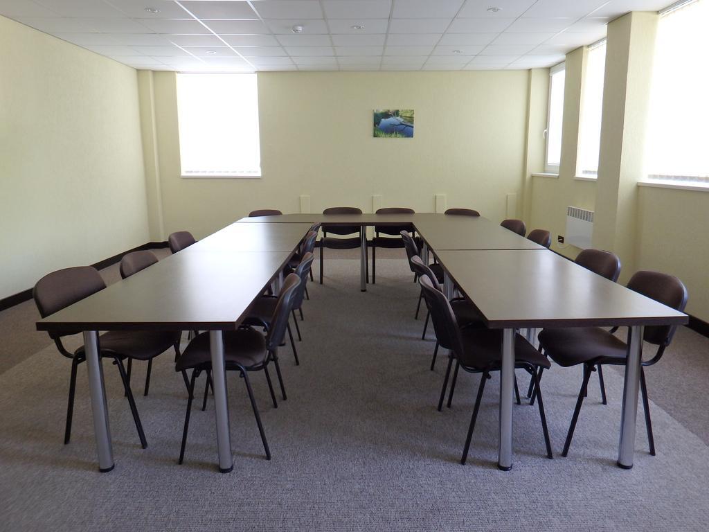 Hotel Sveciu Namai- Kazlu Ruda Esterno foto