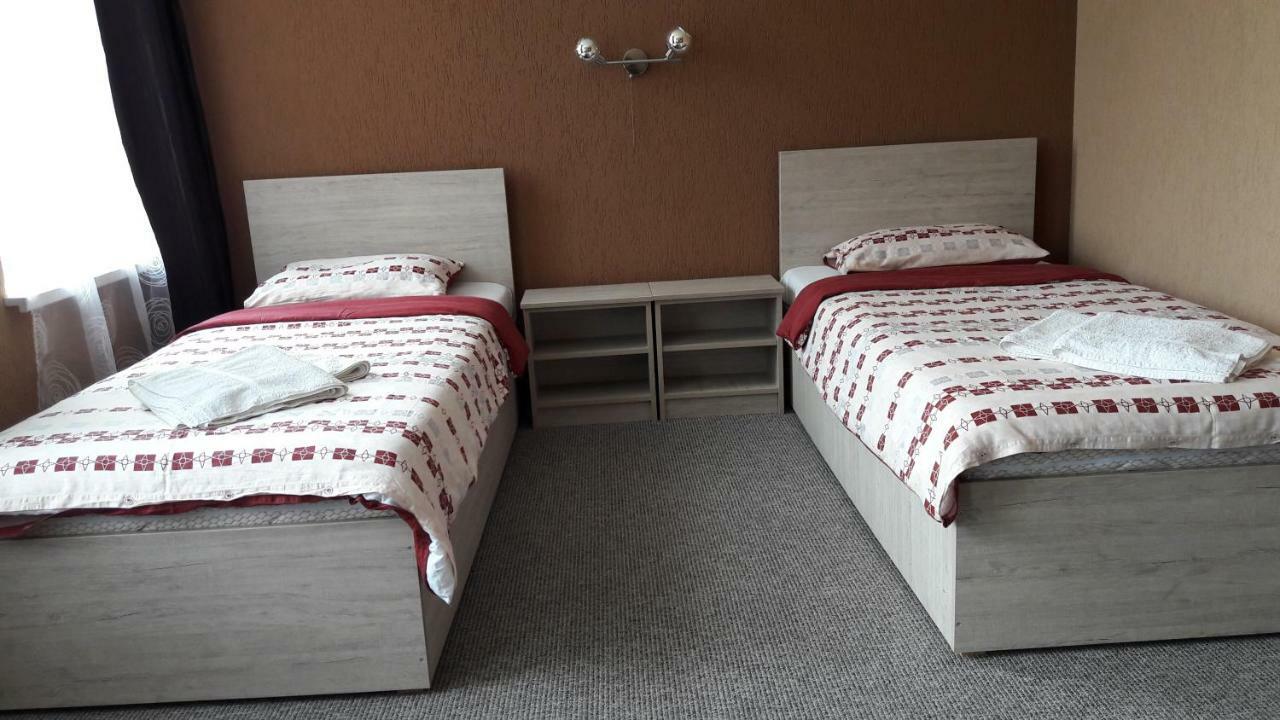 Hotel Sveciu Namai- Kazlu Ruda Esterno foto