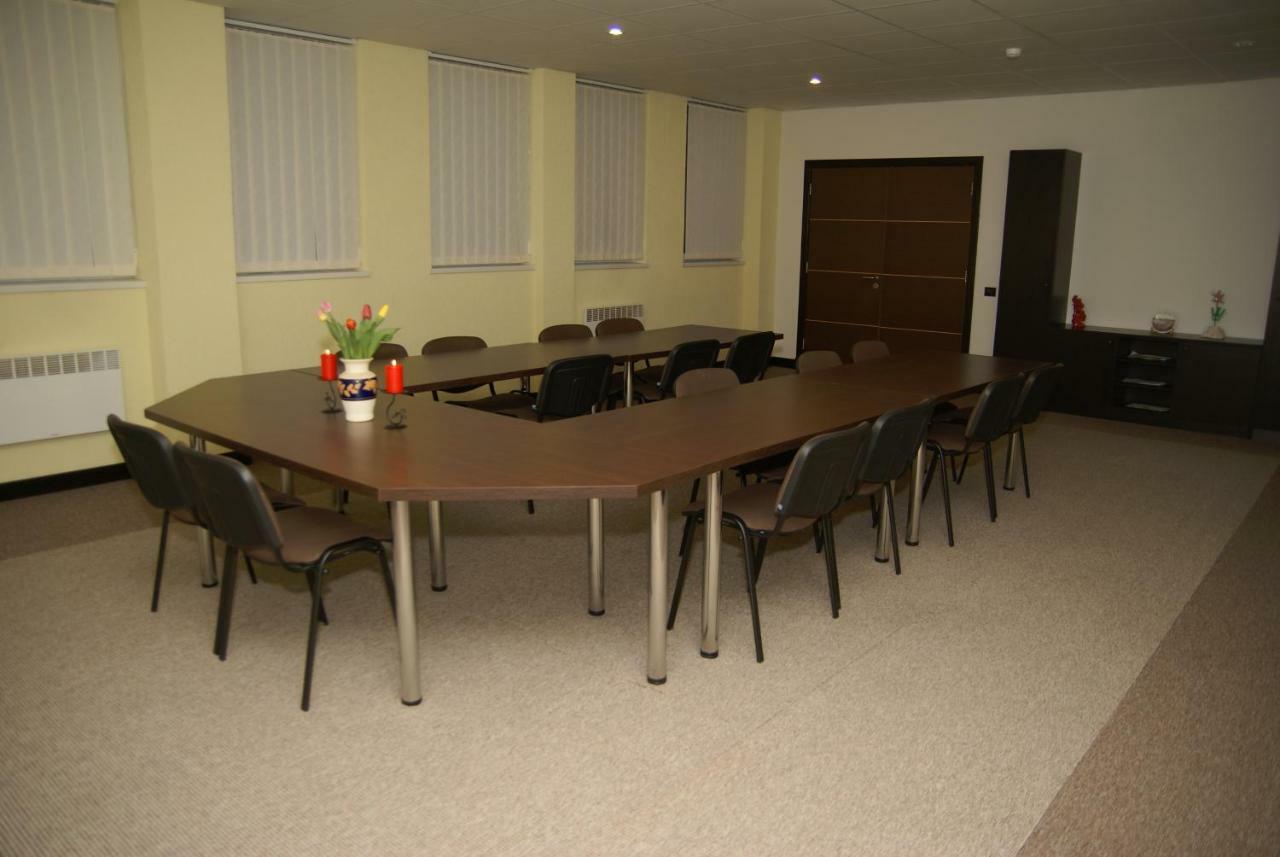 Hotel Sveciu Namai- Kazlu Ruda Esterno foto