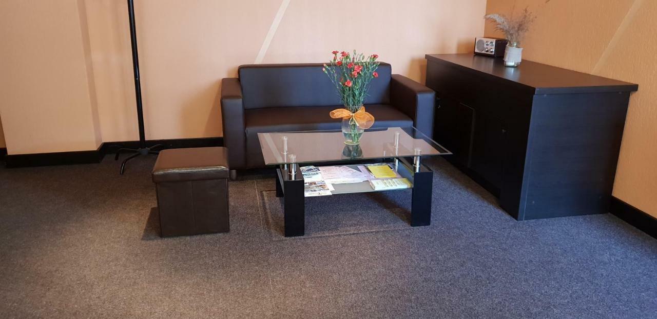 Hotel Sveciu Namai- Kazlu Ruda Esterno foto